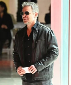 Matt Damon black jacket